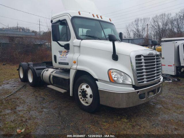  Salvage Freightliner Cascadia 125