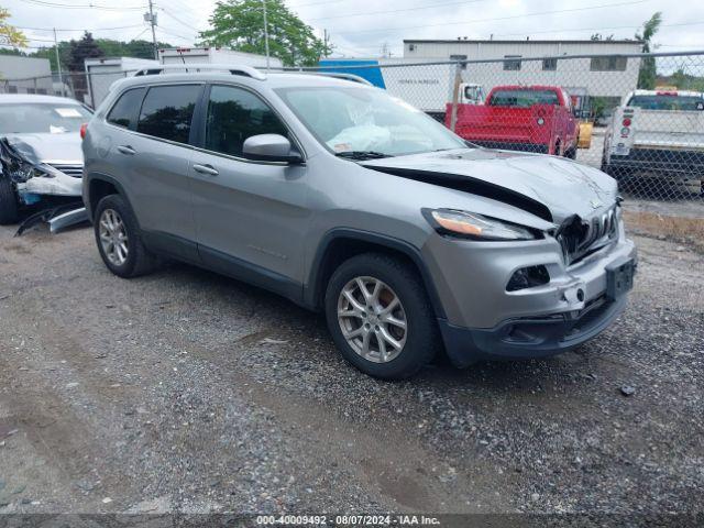  Salvage Jeep Cherokee