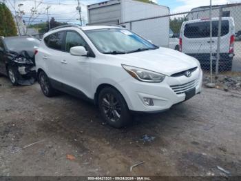  Salvage Hyundai TUCSON