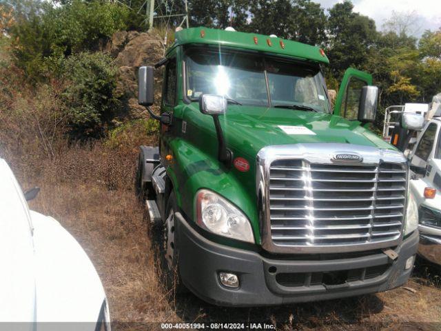  Salvage Freightliner Cascadia 125