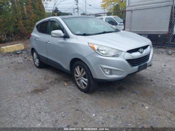  Salvage Hyundai TUCSON