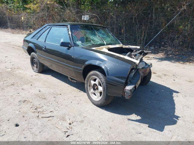  Salvage Ford Mustang