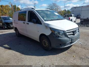  Salvage Mercedes-Benz Metris