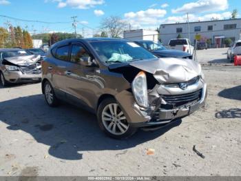  Salvage Hyundai TUCSON