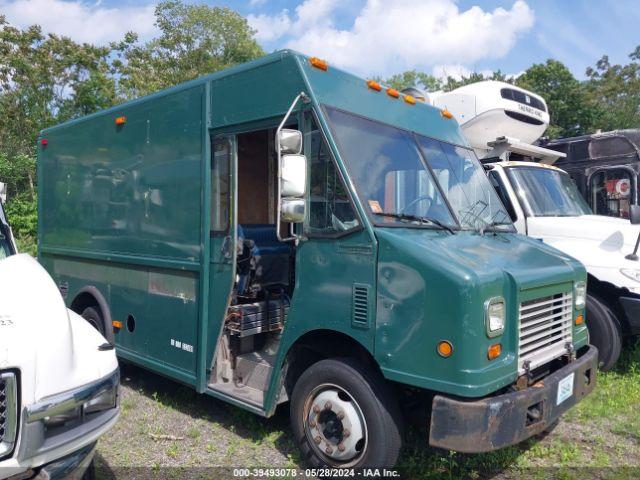  Salvage Freightliner Chassis