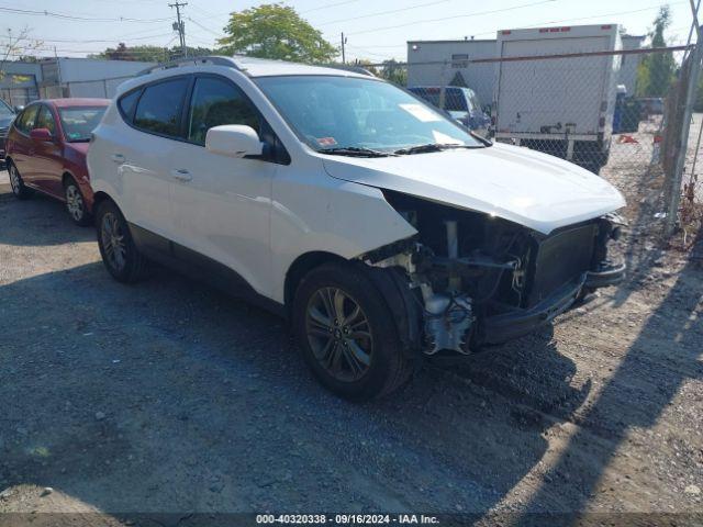  Salvage Hyundai TUCSON