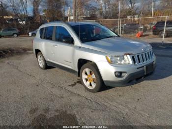  Salvage Jeep Compass