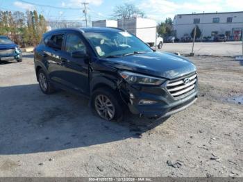  Salvage Hyundai TUCSON