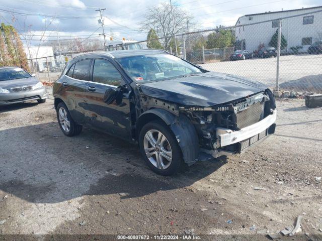  Salvage Mercedes-Benz GLA