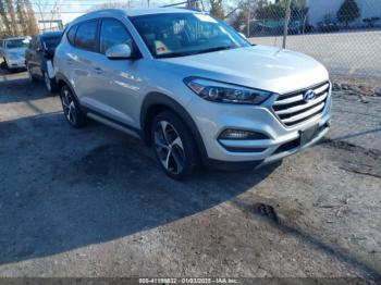  Salvage Hyundai TUCSON