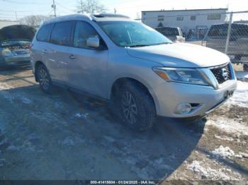  Salvage Nissan Pathfinder