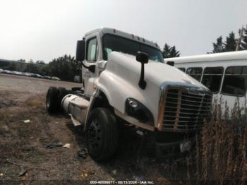  Salvage Freightliner Cascadia 125