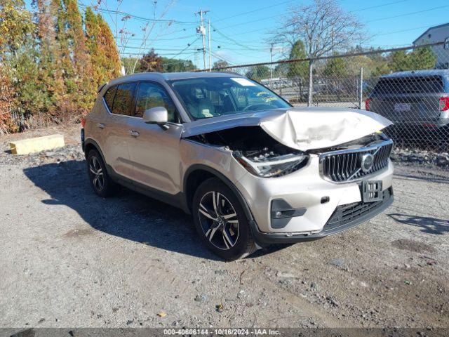  Salvage Volvo XC40