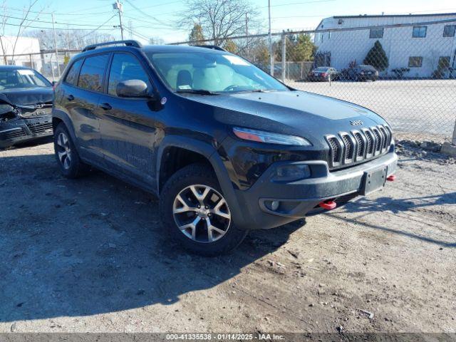  Salvage Jeep Cherokee