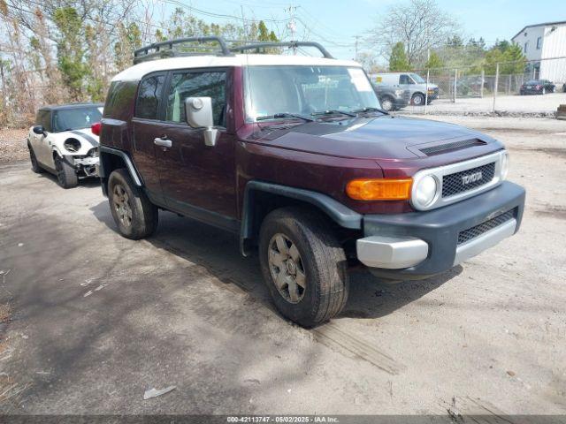  Salvage Toyota FJ Cruiser