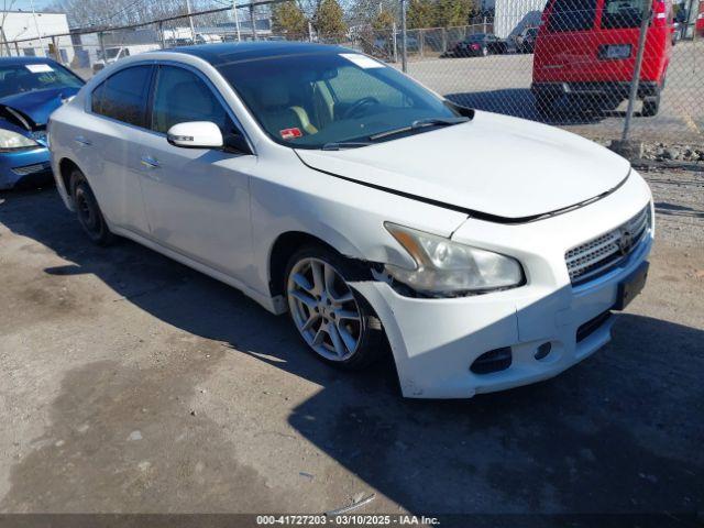  Salvage Nissan Maxima