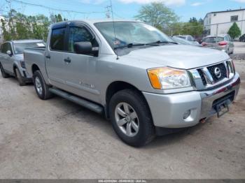  Salvage Nissan Titan