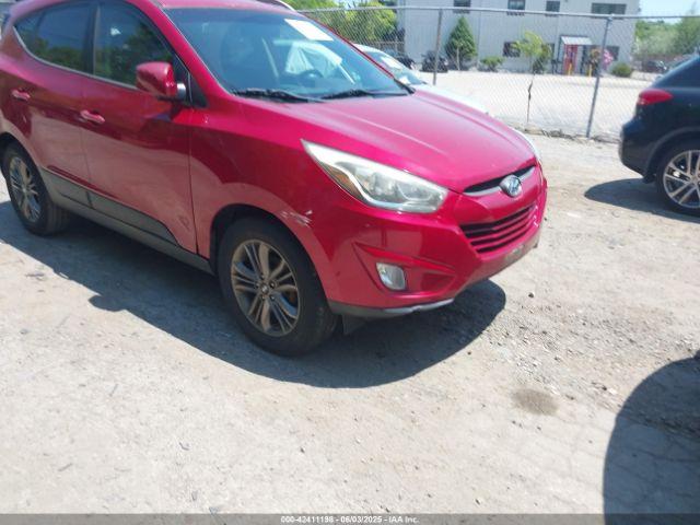  Salvage Hyundai TUCSON
