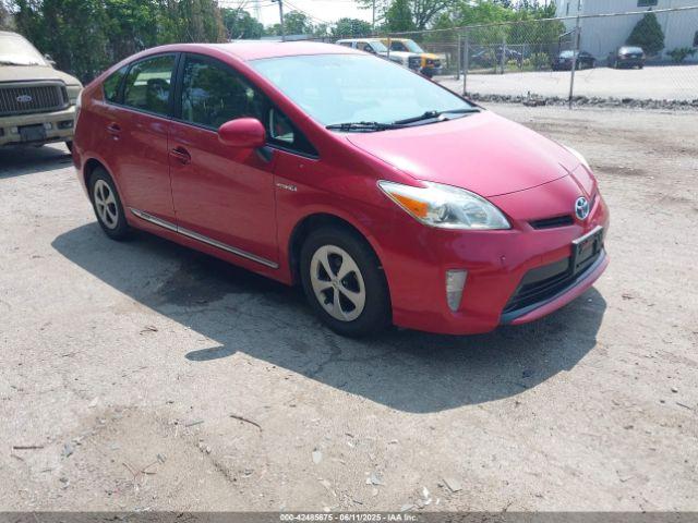  Salvage Toyota Prius