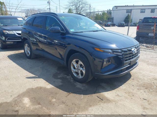 Salvage Hyundai TUCSON
