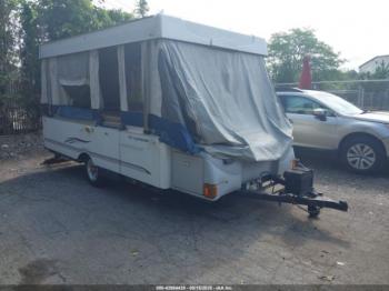  Salvage Fleetwood Bayside Pop-up Trailer