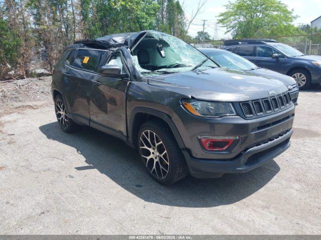  Salvage Jeep Compass