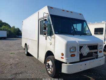  Salvage Freightliner Chassis