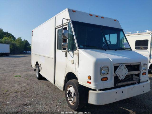  Salvage Freightliner Chassis