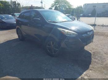  Salvage Hyundai TUCSON