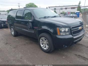  Salvage Chevrolet Suburban 1500