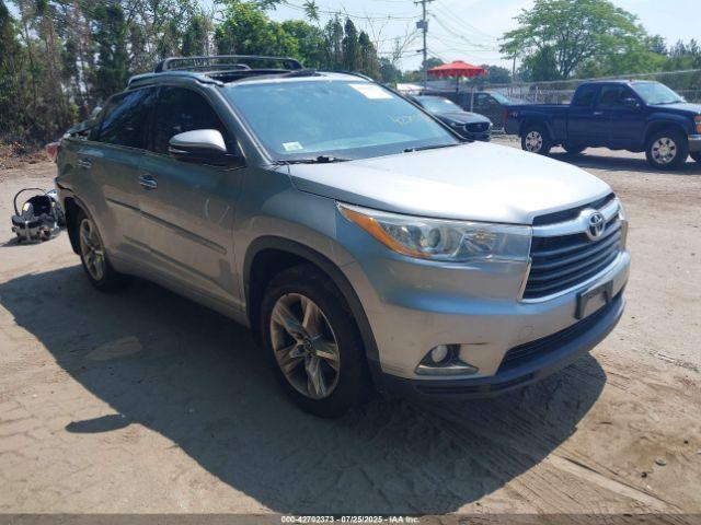  Salvage Toyota Highlander