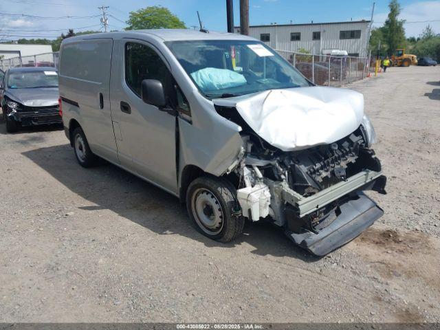  Salvage Nissan Nv