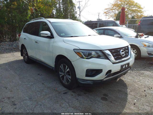  Salvage Nissan Pathfinder