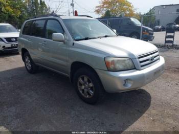  Salvage Toyota Highlander