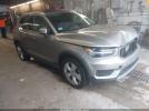 Volvo XC40 T5 Momentum Image 1