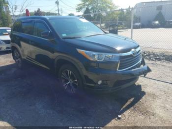  Salvage Toyota Highlander