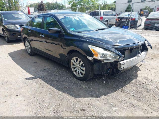  Salvage Nissan Altima