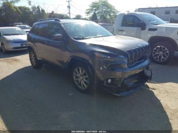  Salvage Jeep Cherokee
