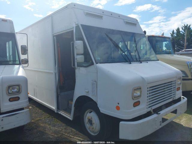  Salvage Freightliner Chassis
