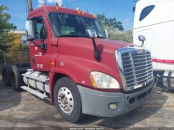  Salvage Freightliner Cascadia 125