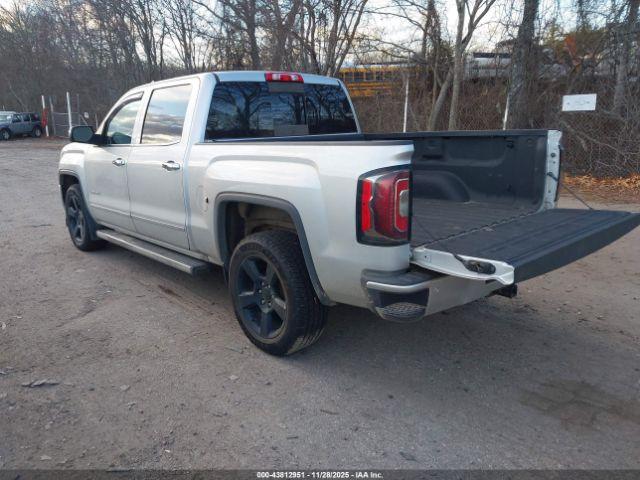 GMC Sierra 1500 Denali Image 8