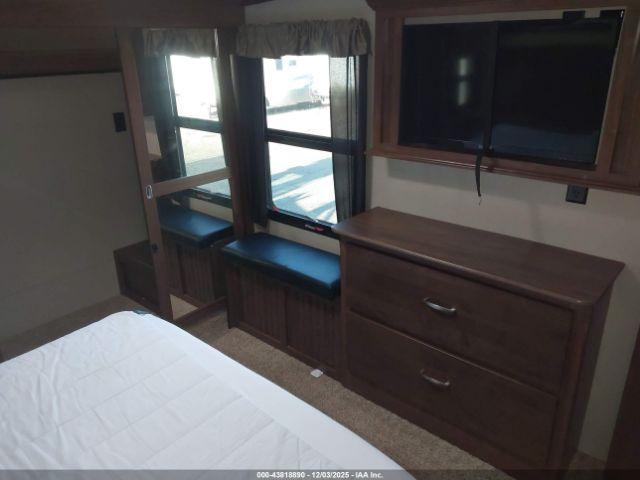 Keystone Other Image 2