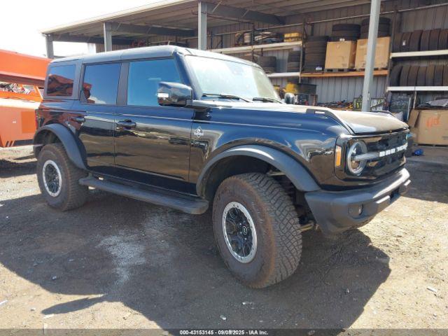  Salvage Ford Bronco