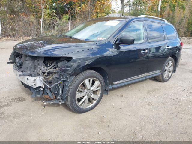 Nissan Pathfinder Platinum Image 3