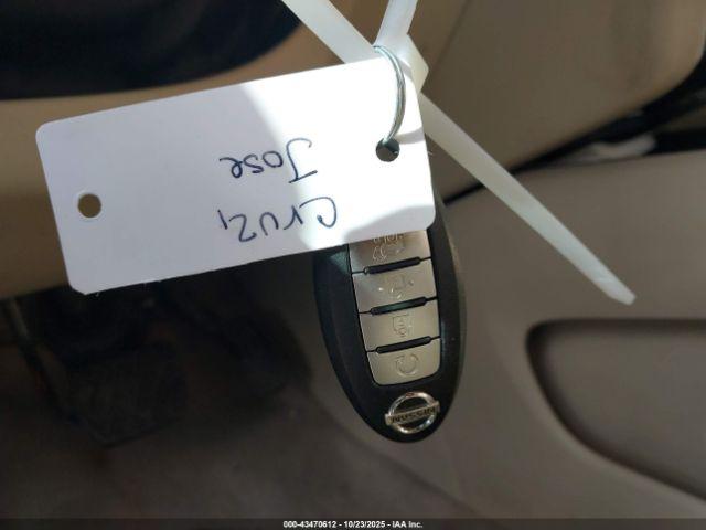 Nissan Pathfinder Platinum Image 6