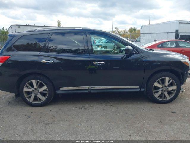 Nissan Pathfinder Platinum Image 8