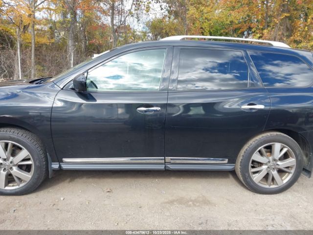 Nissan Pathfinder Platinum Image 11