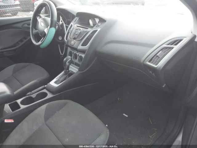 Ford Focus Se Image 8