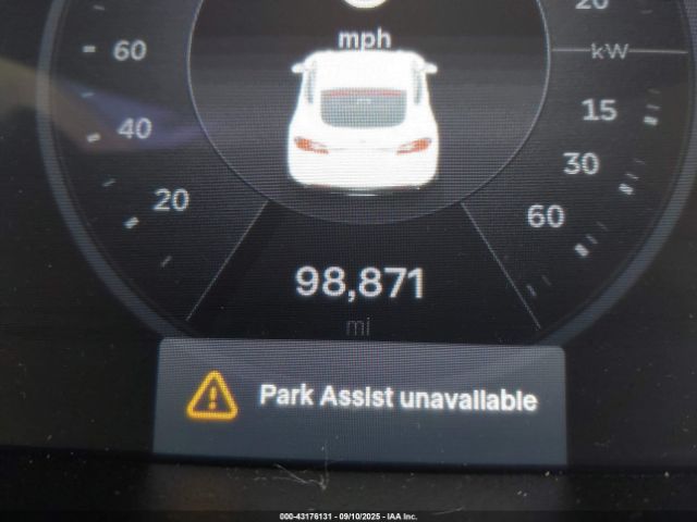 Tesla Model S P85 Image 10