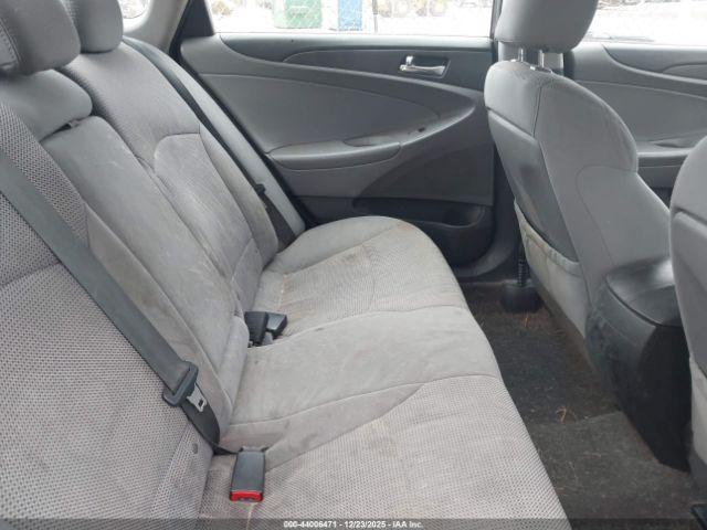 Hyundai SONATA Gls Image 4